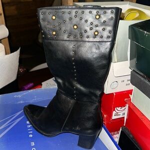 Mother’s Closet / Black Boots